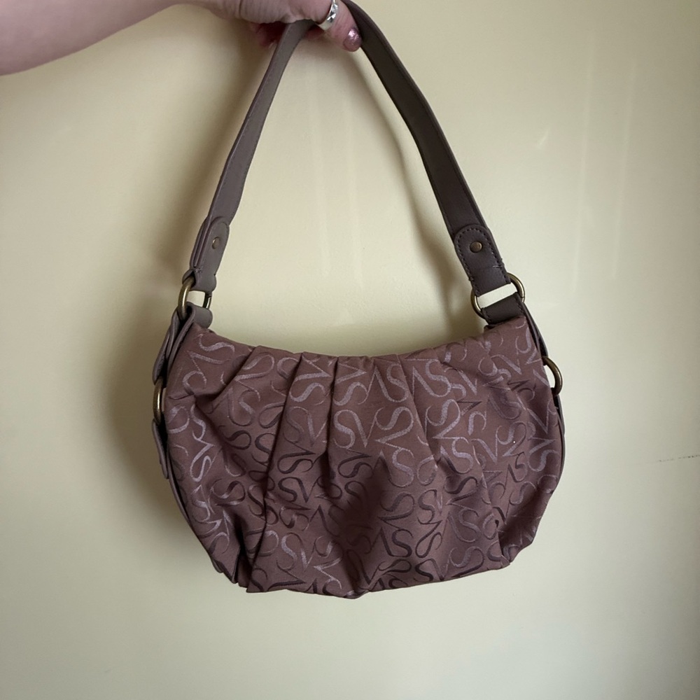 Vera Wang Brown Textured Shoulder Bag with Gathered Design
